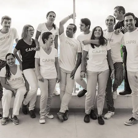 Capri 3*