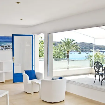 Capri 3*